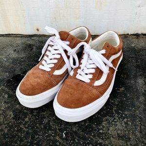 Suede Vans Old Skool Sneakers Women’s Size 8 👟